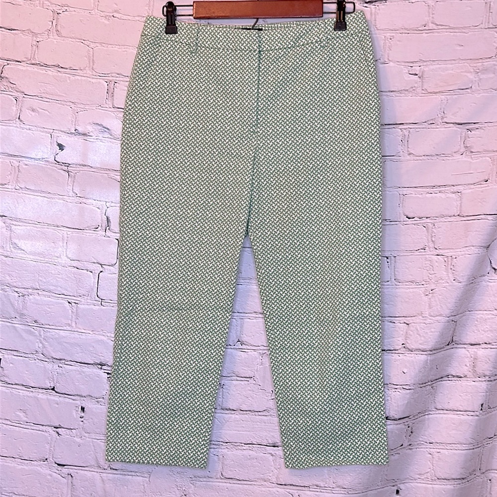 Talbots Green & White Heritage Capris Size 6 Excellent Condition